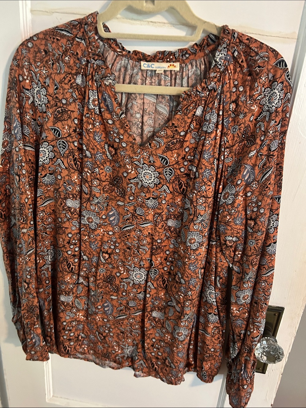 C&C California Burnt Orange Floral V-Neck Peasant Blouse